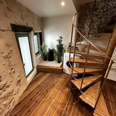 Tatil Evi Maison Suspendue Avec Jacuzzi Privatif Pont-en-Royans