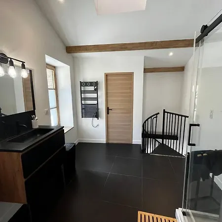 Maison Suspendue Avec Jacuzzi Privatif *